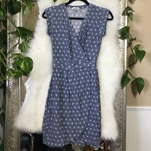H&M Sz 2 Blue white wrap dress